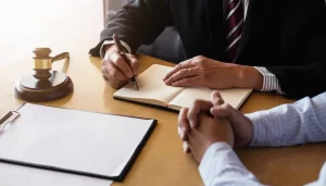 تنظیم انواع دادخواست: تعریف دادخواست
