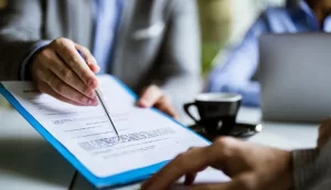 اثر فسخ قرارداد نخست بر قرارداد بعدی آثار کدام است؟
